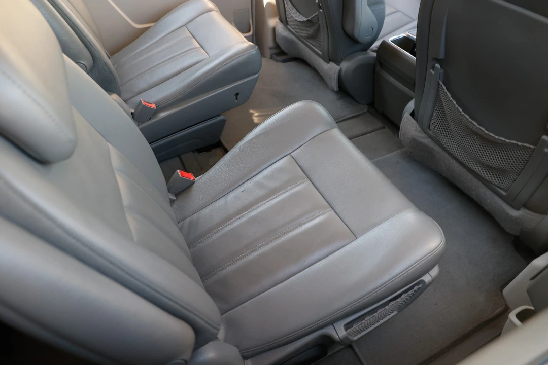 2009 Chrysler Town & Country - Image 12 of 12