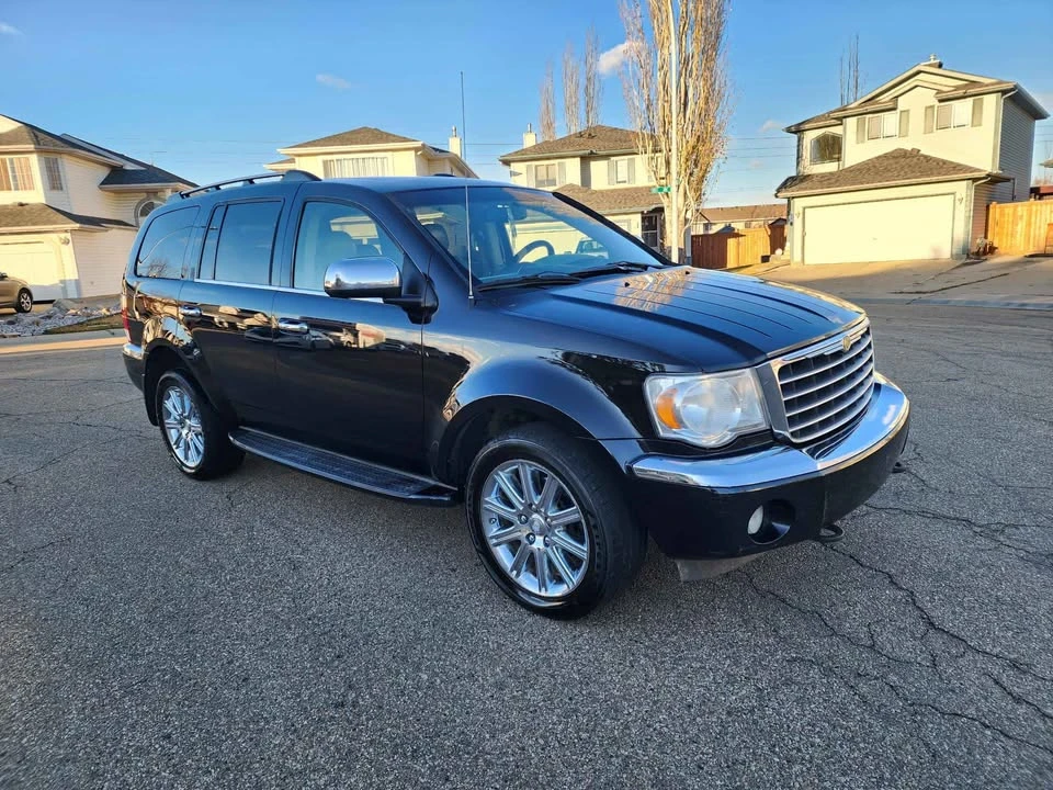 2009 Chrysler Aspen - Image 2 of 10