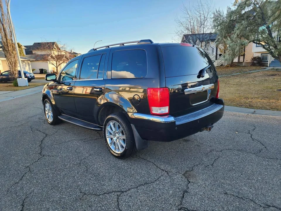 2009 Chrysler Aspen - Image 4 of 10