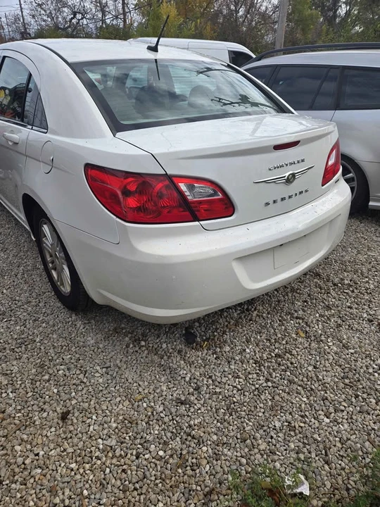 2009 Chrysler Sebring - Image 10 of 11