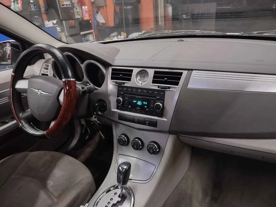 2009 Chrysler Sebring - Image 11 of 11