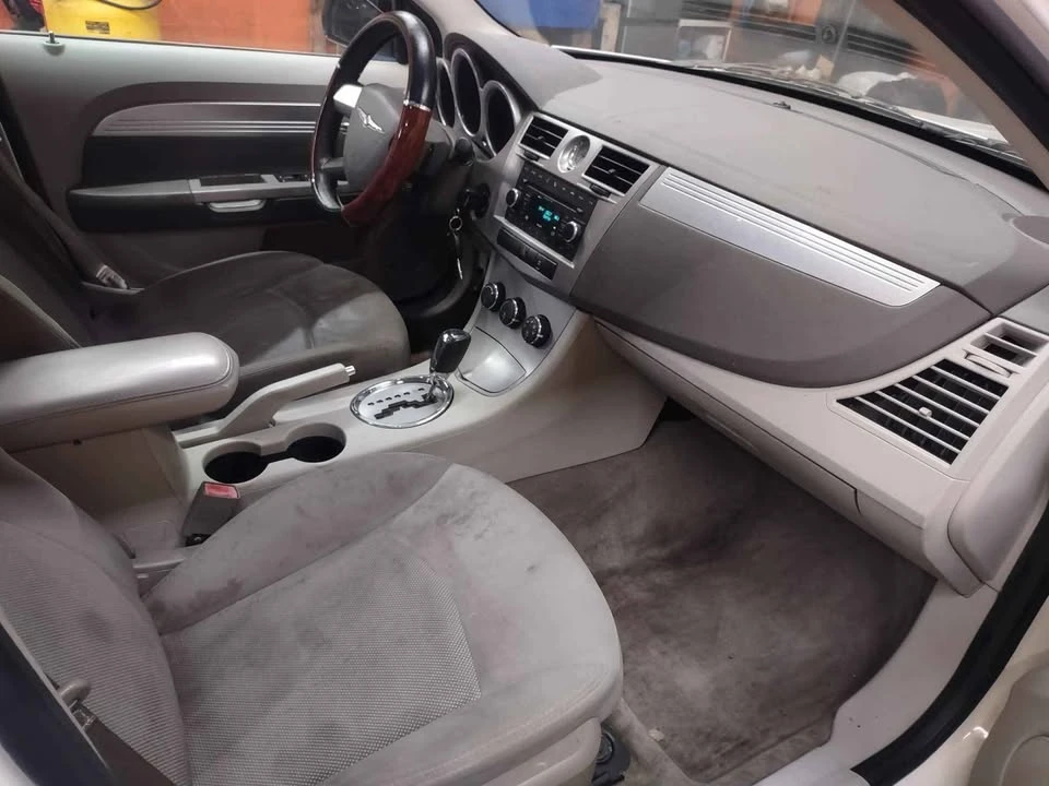 2009 Chrysler Sebring - Image 8 of 11