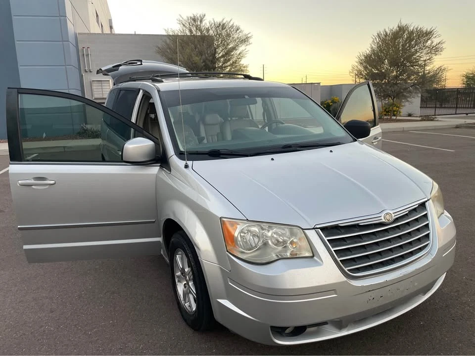 2009 Chrysler Town & Country - Image 14 of 14