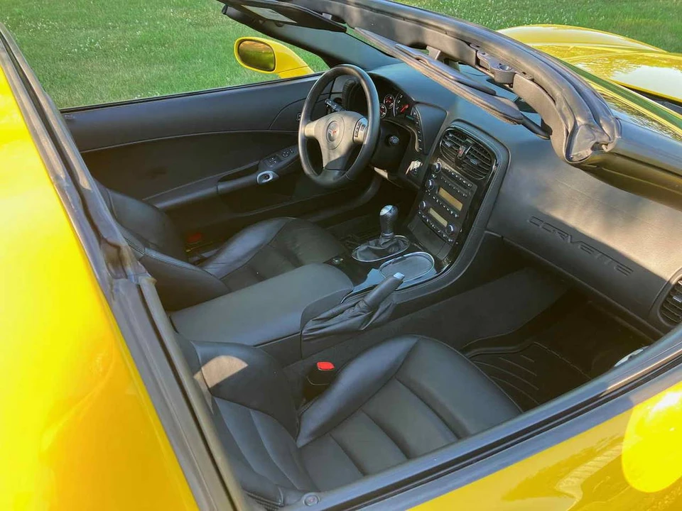 2009 Chevrolet Corvette C6 - Image 16 of 24