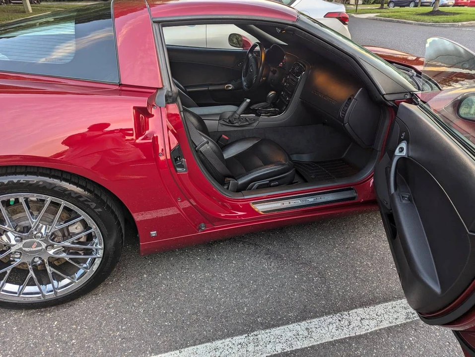 2009 Chevrolet Corvette - Image 6 of 9