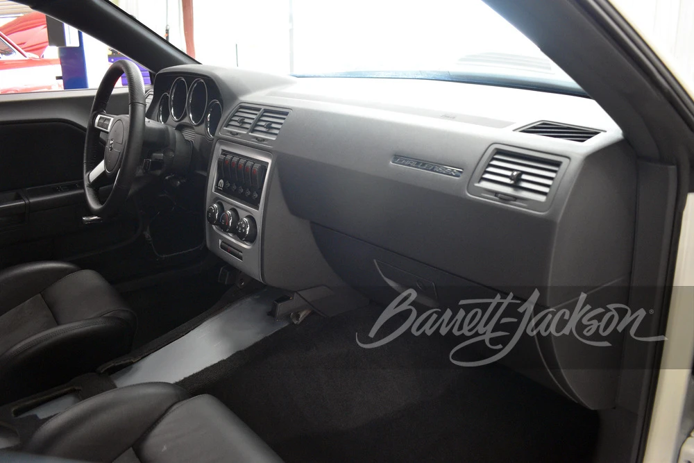 2009 Dodge Challenger 3rd Gen - Image 6 of 18