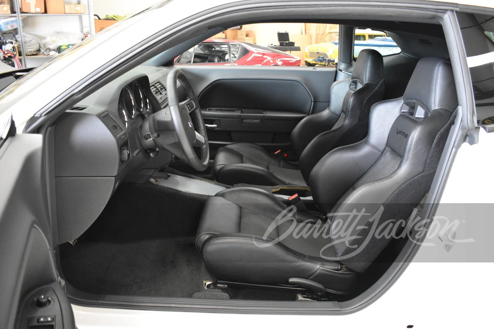 2009 Dodge Challenger 3rd Gen - Image 12 of 18