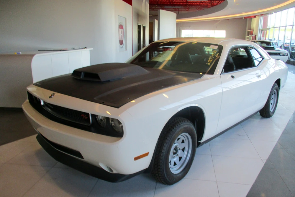 2009 Dodge Challenger 3rd Gen - Image 2 of 5