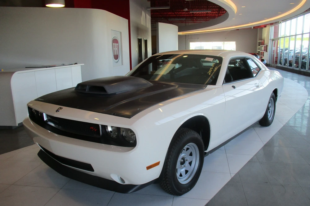 2009 Dodge Challenger 3rd Gen - Image 2 of 5