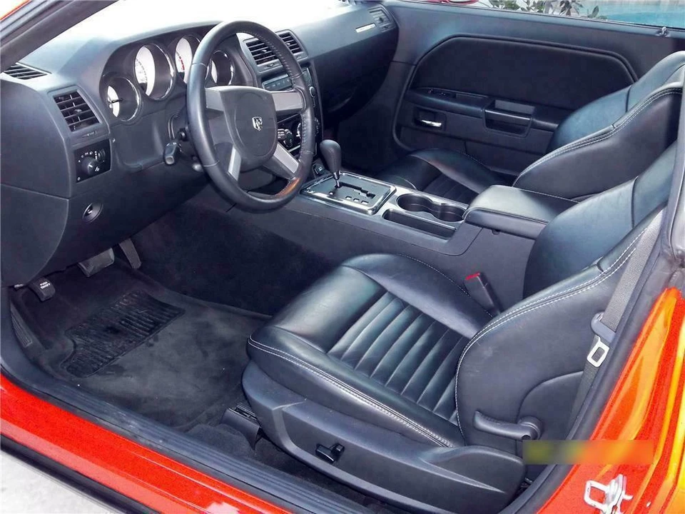 2009 Dodge Challenger 3rd Gen - Image 4 of 5
