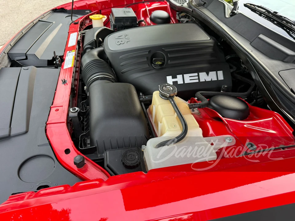 2009 Dodge Challenger 3rd Gen - Image 7 of 26