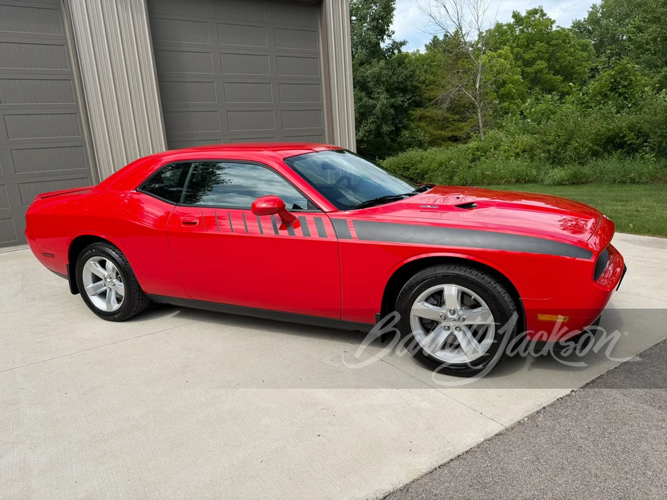 2009 Dodge Challenger 3rd Gen - Image 17 of 26