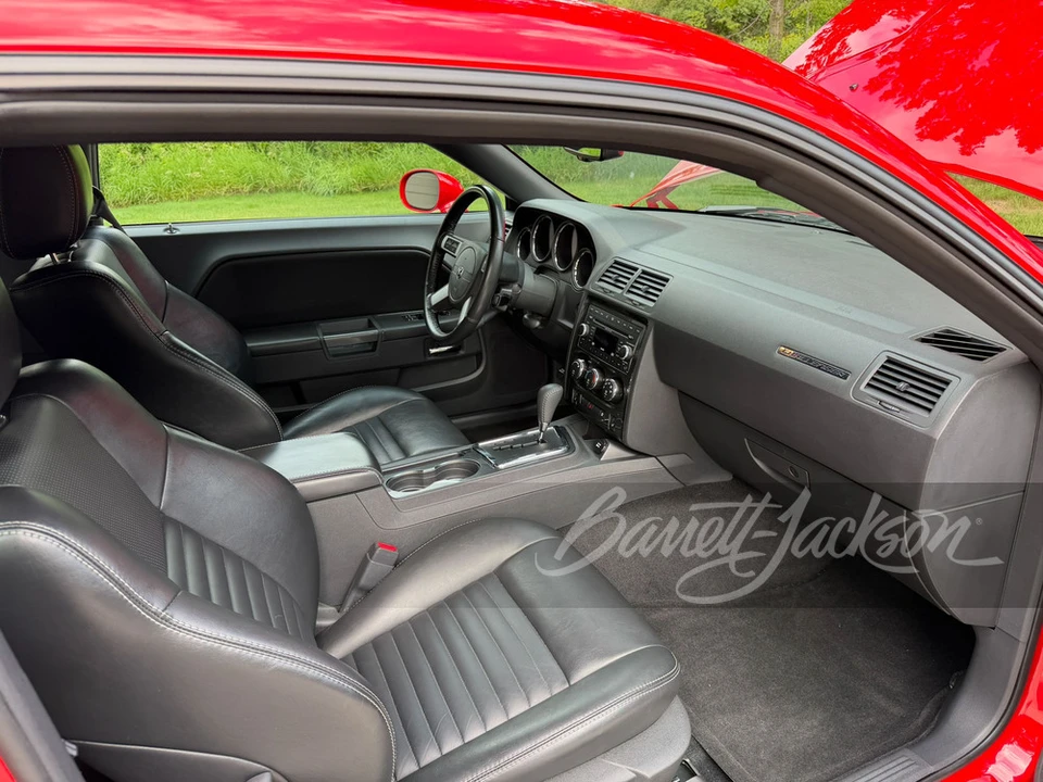 2009 Dodge Challenger 3rd Gen - Image 11 of 26