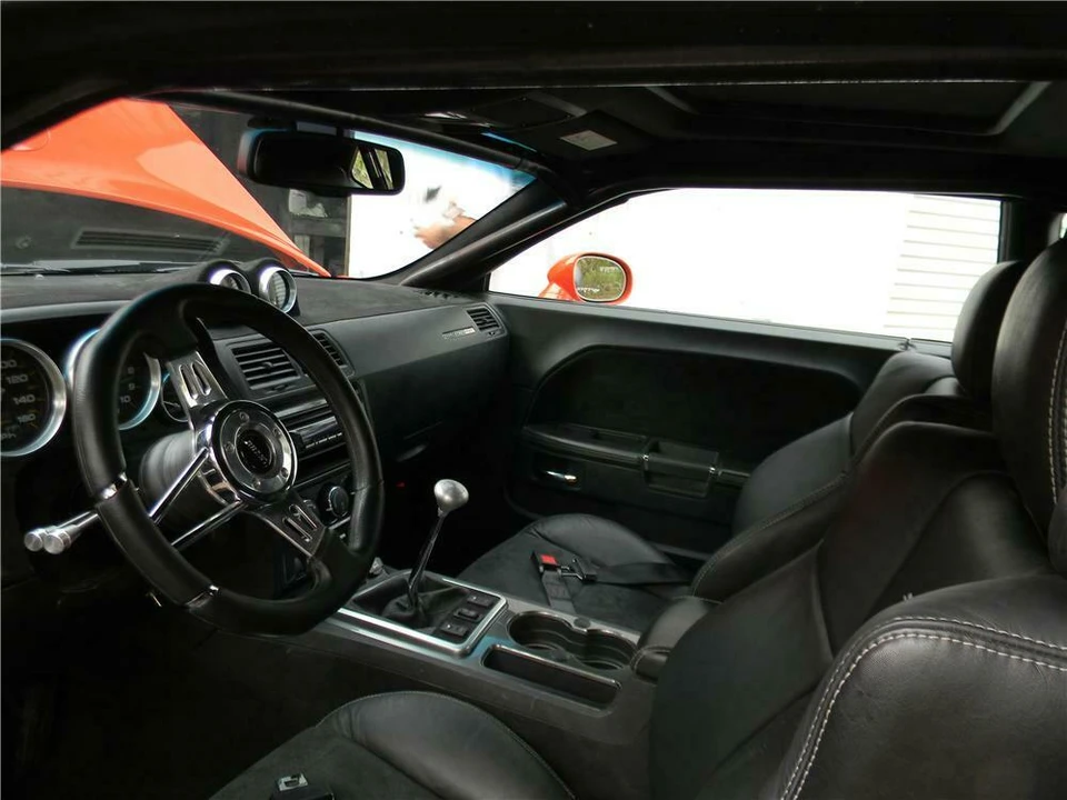 2009 Dodge Challenger SRT8 & 392 3rd Gen - Image 4 of 5