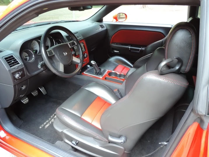 2009 Dodge Challenger SRT8 & 392 3rd Gen - Image 4 of 5