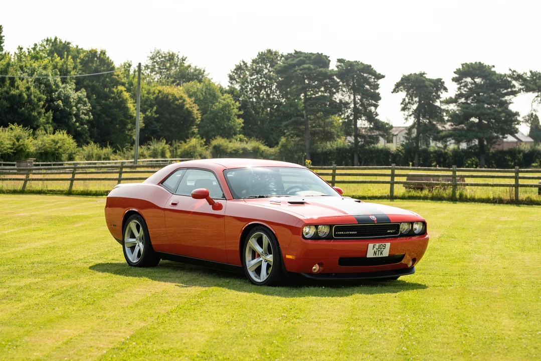 2009 Dodge Challenger SRT8 & 392 3rd Gen - Image 5 of 31