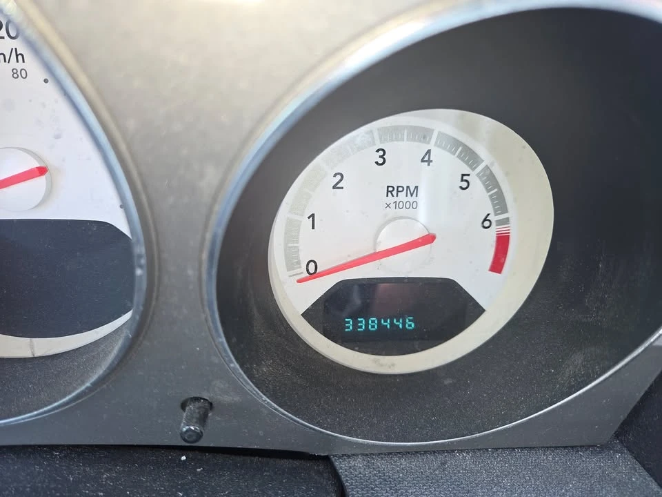 2009 Dodge Avenger Sedan - Image 5 of 6