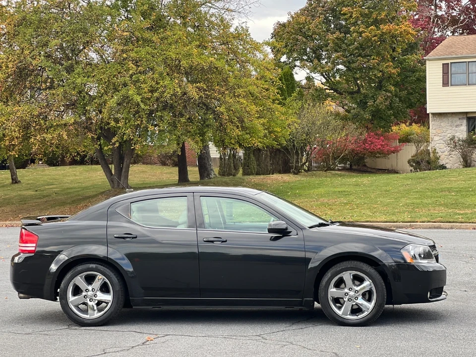 2009 Dodge Avenger Sedan - Image 8 of 21