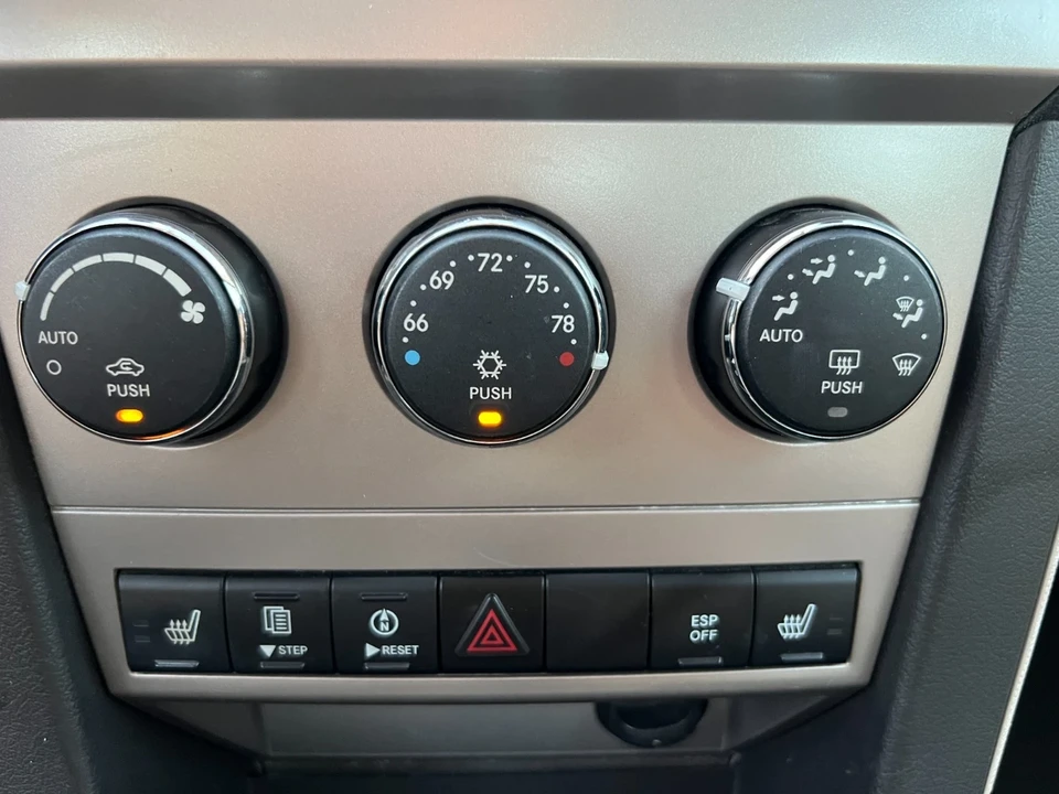 2009 Dodge Avenger Sedan - Image 16 of 21