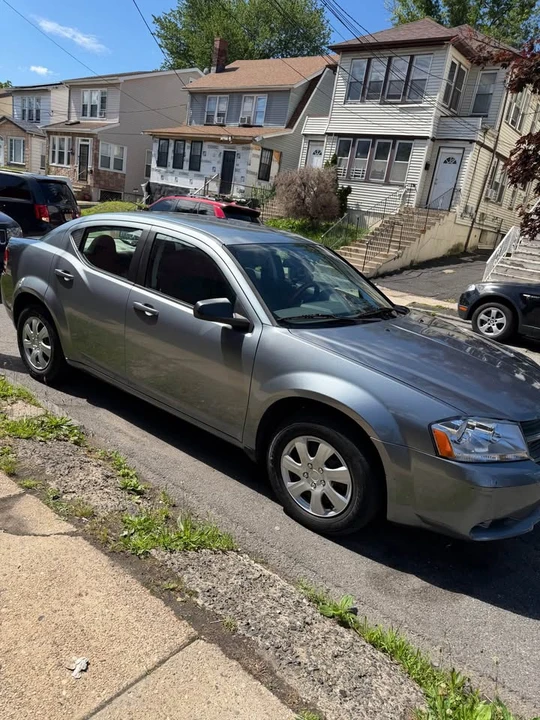 2009 Dodge Avenger Sedan - Image 3 of 9