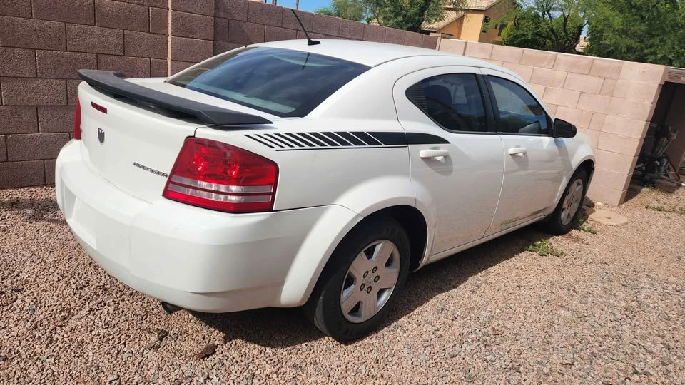 2009 Dodge Avenger Sedan - Image 3 of 3