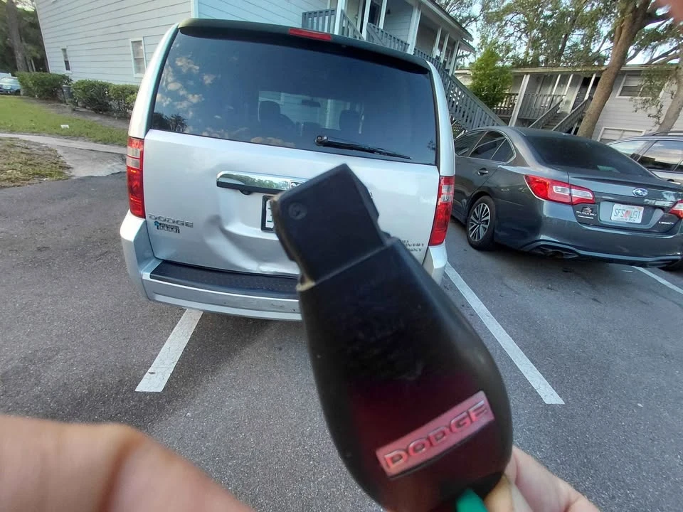 2009 Dodge Caravan - Image 9 of 14