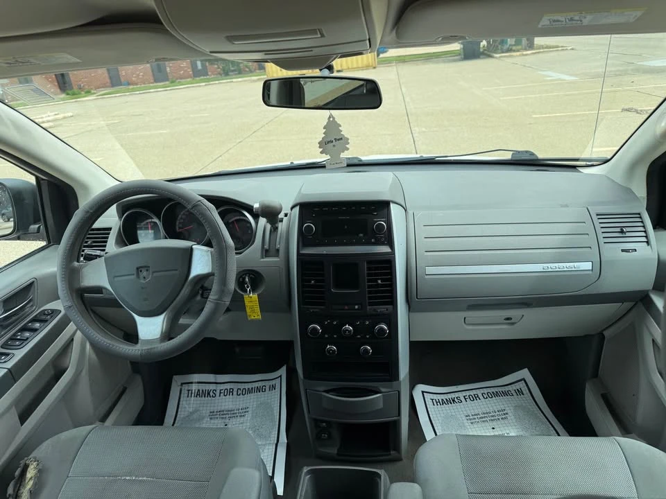 2009 Dodge Caravan - Image 10 of 19