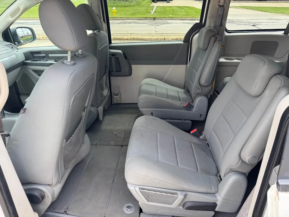 2009 Dodge Caravan - Image 15 of 19