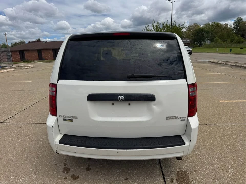 2009 Dodge Caravan - Image 4 of 19
