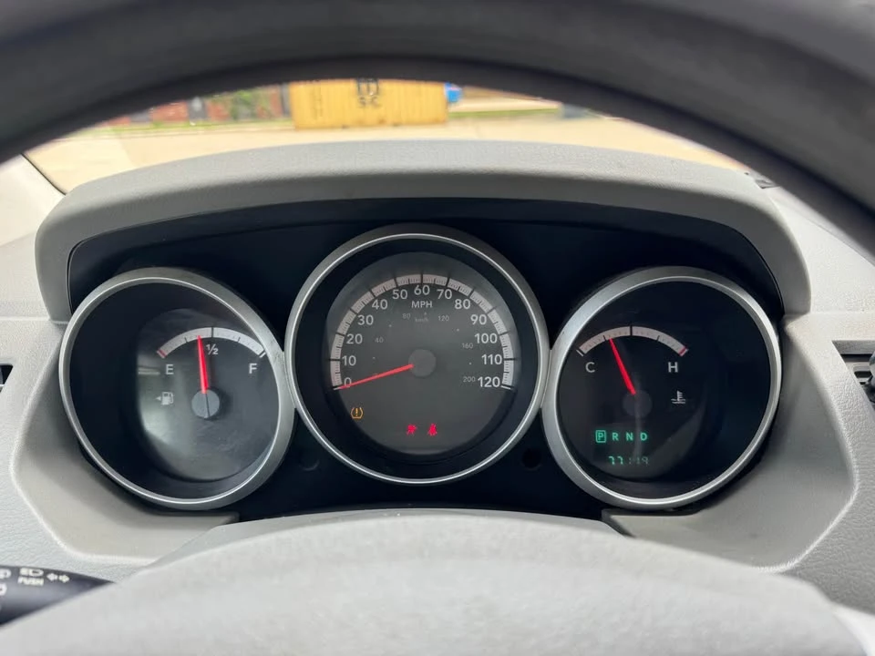 2009 Dodge Caravan - Image 12 of 19
