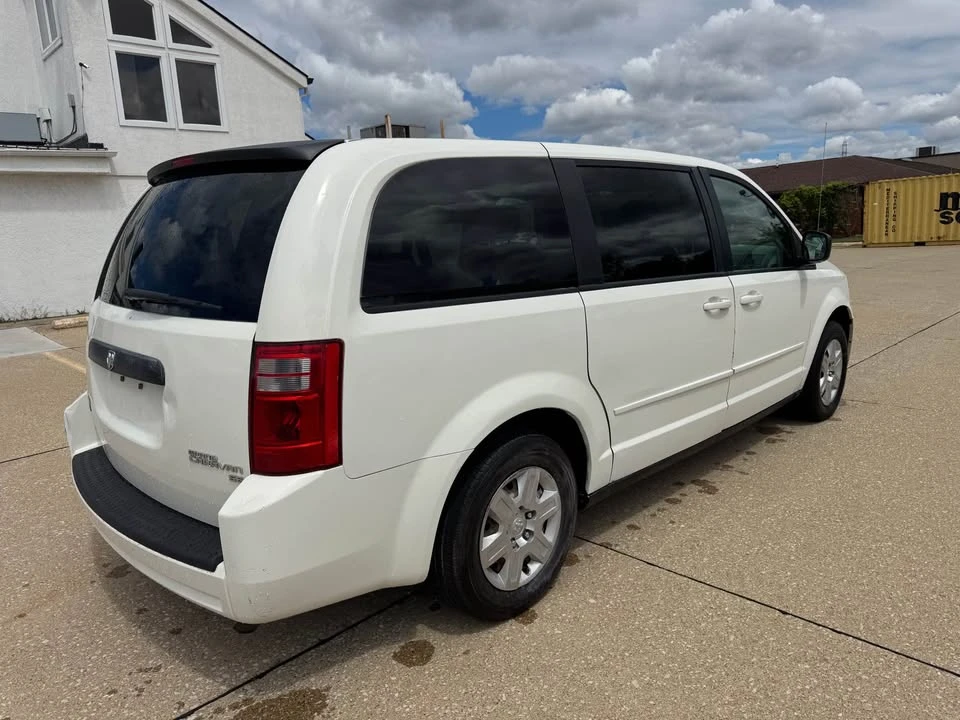 2009 Dodge Caravan - Image 5 of 19