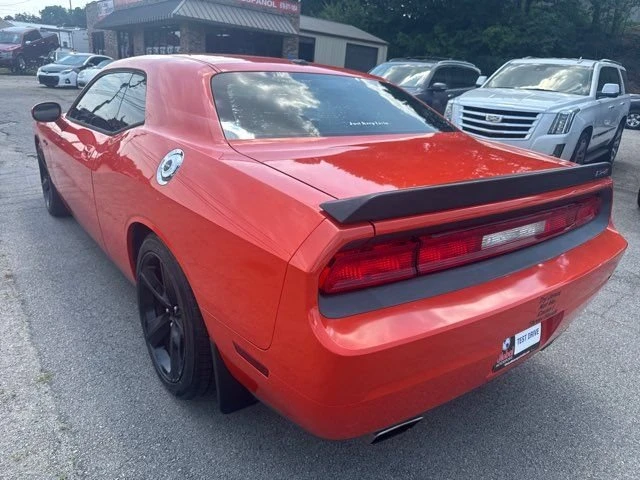 2009 Dodge Challenger 3rd Gen - Image 10 of 20