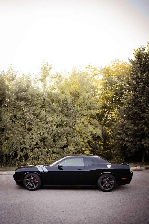 2009 Dodge Challenger 3rd Gen - Image 2 of 11