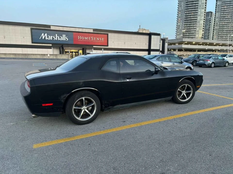 2009 Dodge Challenger 3rd Gen - Image 4 of 10
