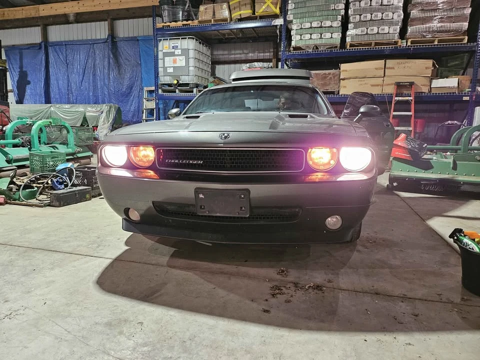 2009 Dodge Challenger 3rd Gen - Image 2 of 15