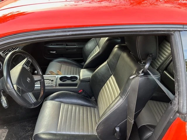 2009 Dodge Challenger 3rd Gen - Image 3 of 4