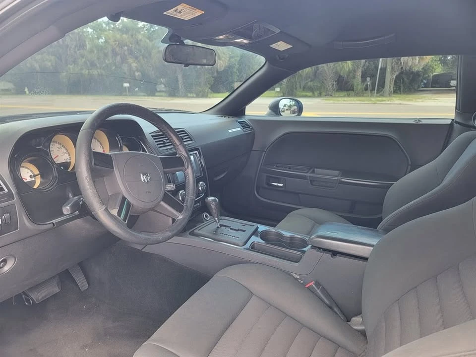 2009 Dodge Challenger 3rd Gen - Image 9 of 11