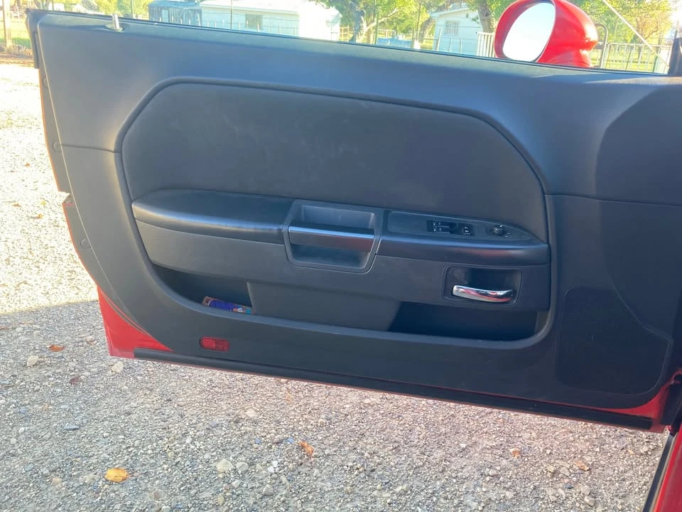 2009 Dodge Challenger 3rd Gen - Image 14 of 16