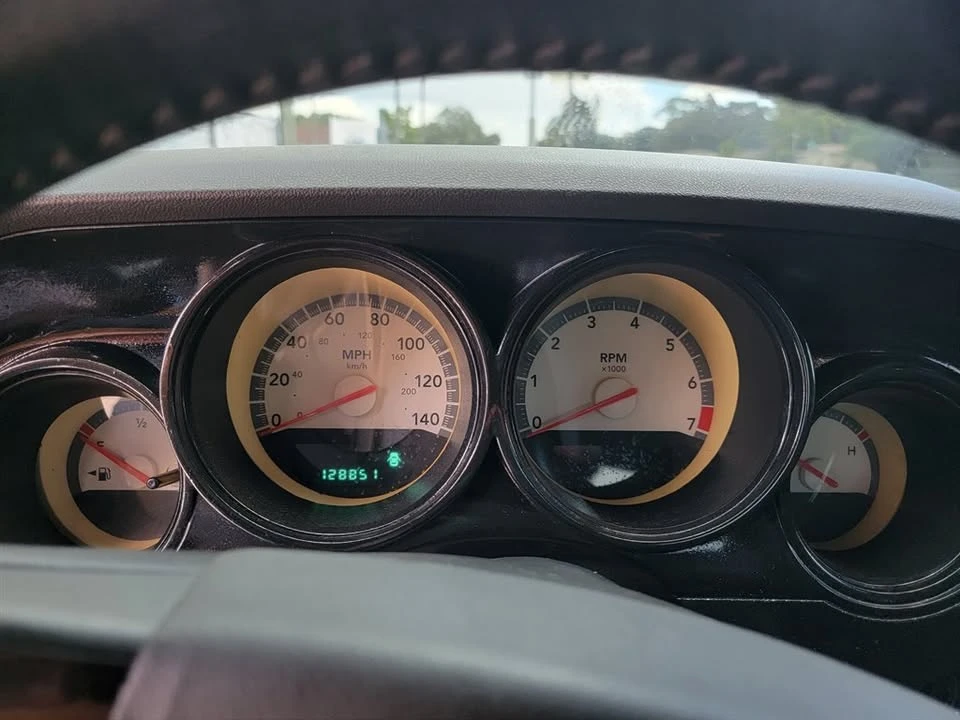 2009 Dodge Challenger 3rd Gen - Image 11 of 11
