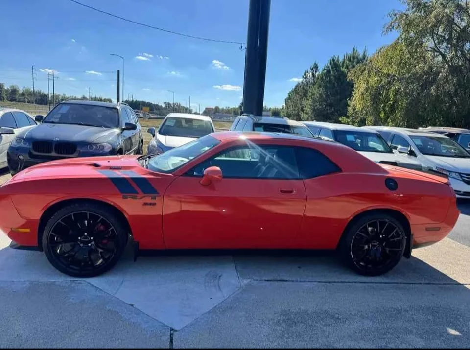2009 Dodge Challenger 3rd Gen - Image 4 of 12