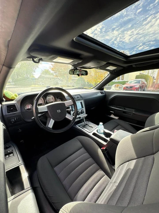 2009 Dodge Challenger 3rd Gen - Image 4 of 7