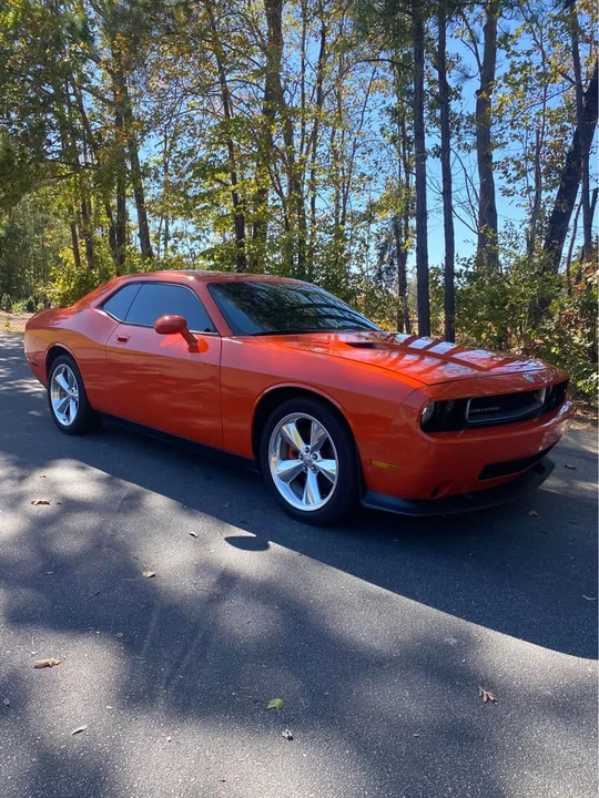 2009 Dodge Challenger 3rd Gen - Image 2 of 20
