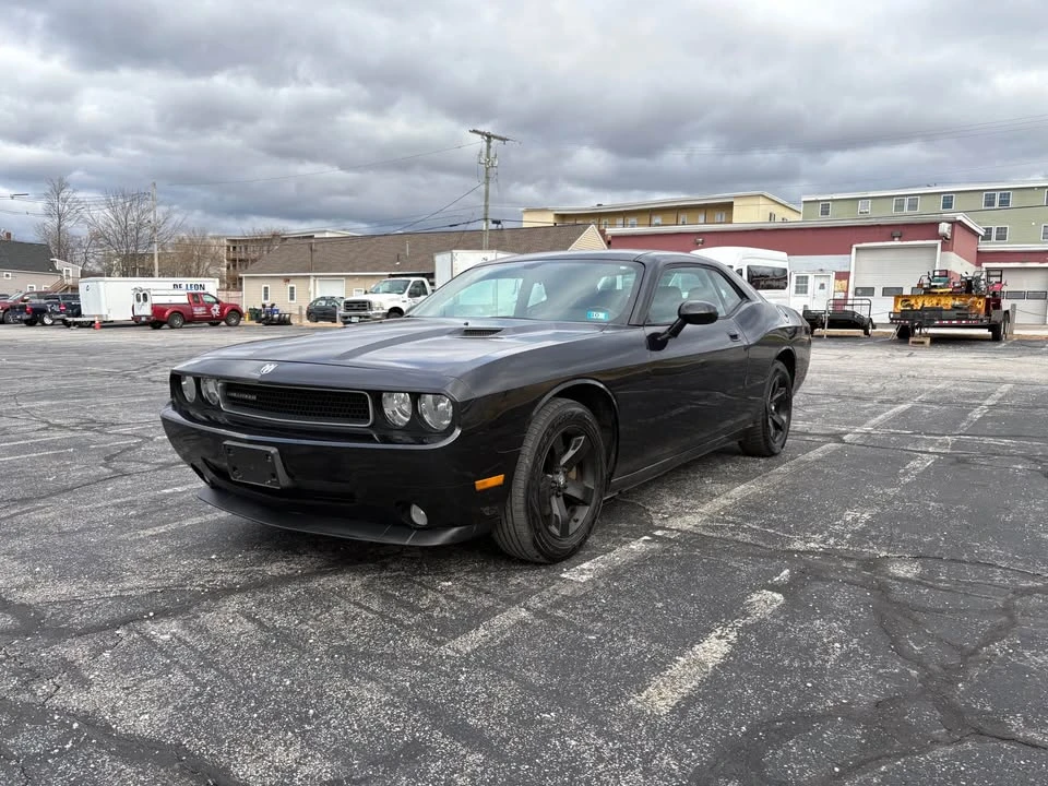 2009 Dodge Challenger 3rd Gen - Image 2 of 8