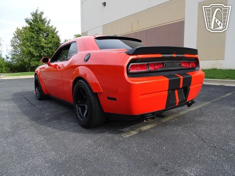 2009 Dodge Challenger 3rd Gen - Image 12 of 21