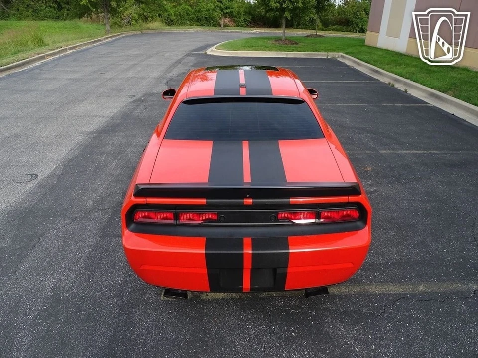 2009 Dodge Challenger 3rd Gen - Image 14 of 21