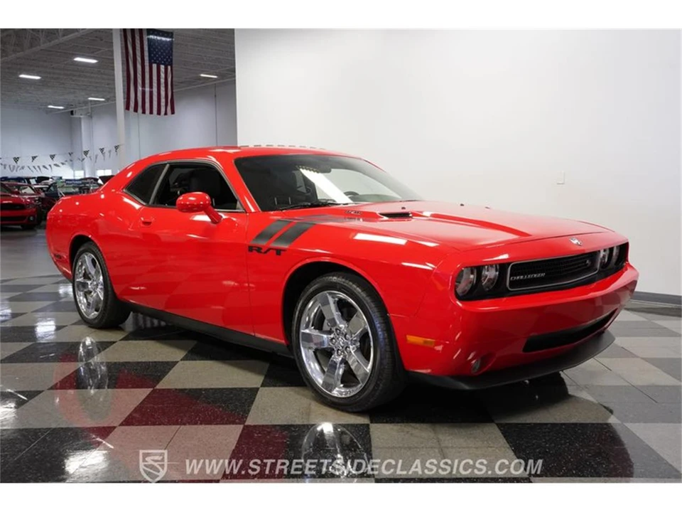 2009 Dodge Challenger 3rd Gen - Image 15 of 31
