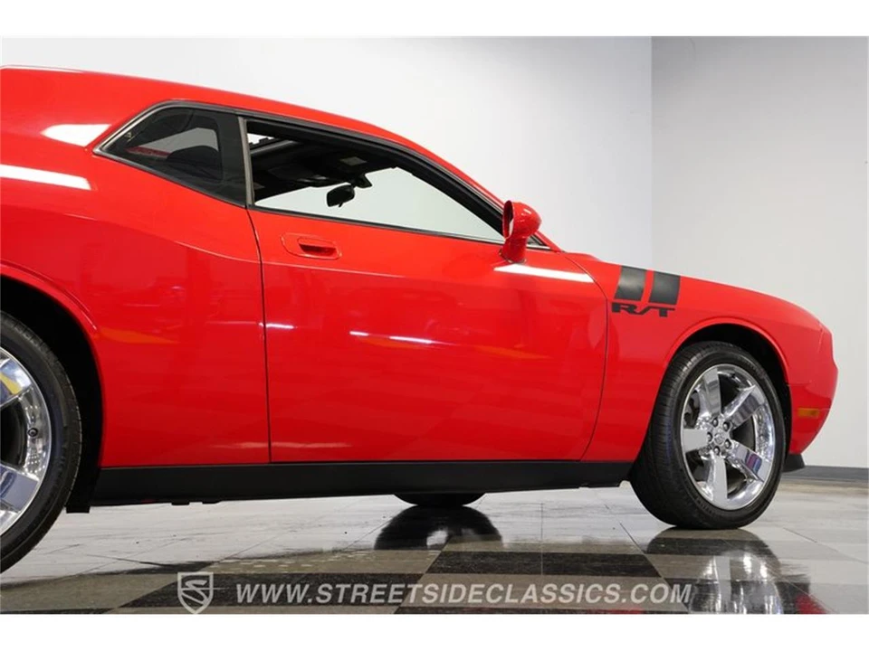 2009 Dodge Challenger 3rd Gen - Image 27 of 31