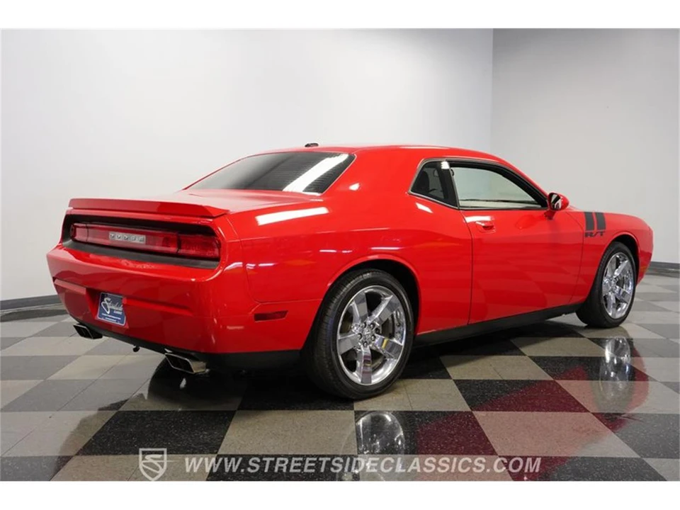 2009 Dodge Challenger 3rd Gen - Image 11 of 31