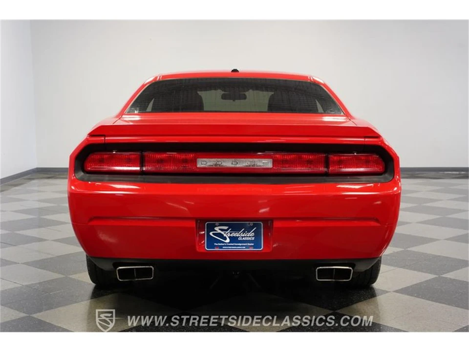 2009 Dodge Challenger 3rd Gen - Image 9 of 31