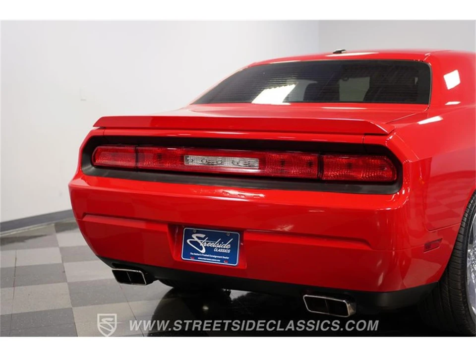2009 Dodge Challenger 3rd Gen - Image 25 of 31